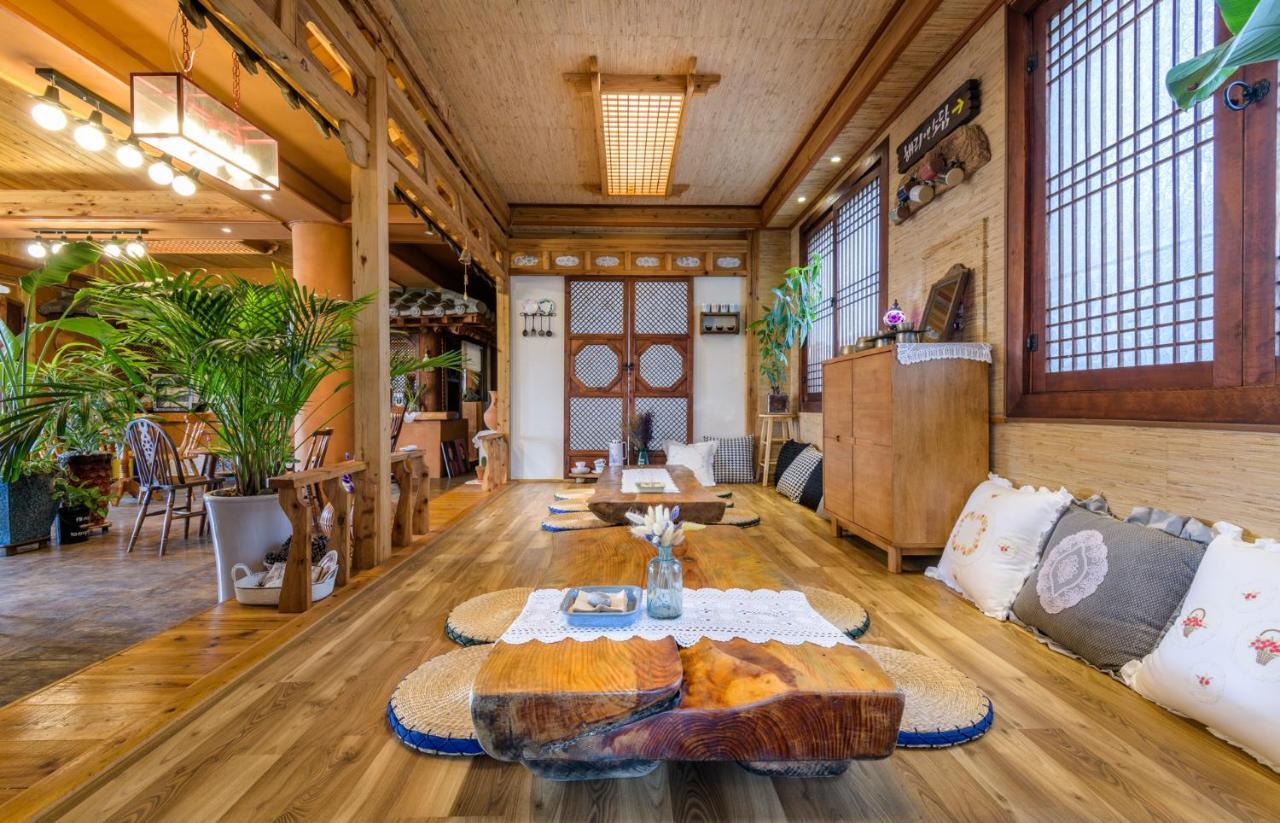 Harry And Sodam Pension Jeju Exterior photo