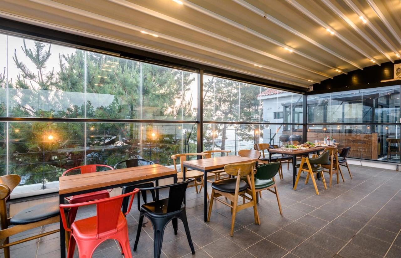 Harry And Sodam Pension Jeju Exterior photo