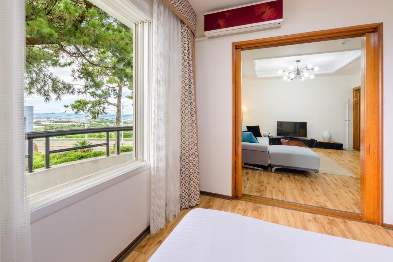 Harry And Sodam Pension Jeju Exterior photo